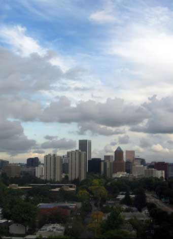 Portland skyline on partly cloudy day